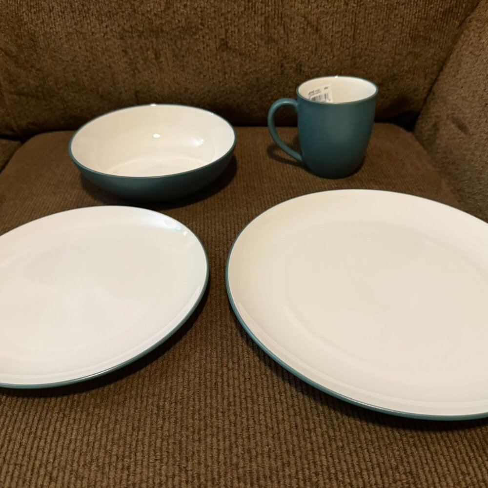 Green Colorwave Place Setting - Picture 3 of 4